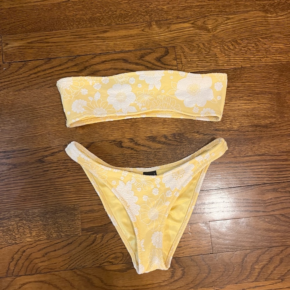 triangl swimsuit!